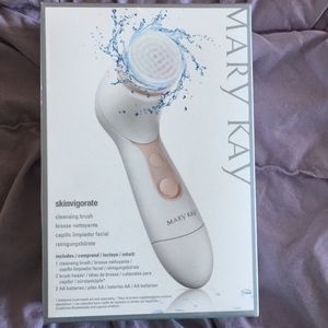 Skinvigorate Set by Mary Kay